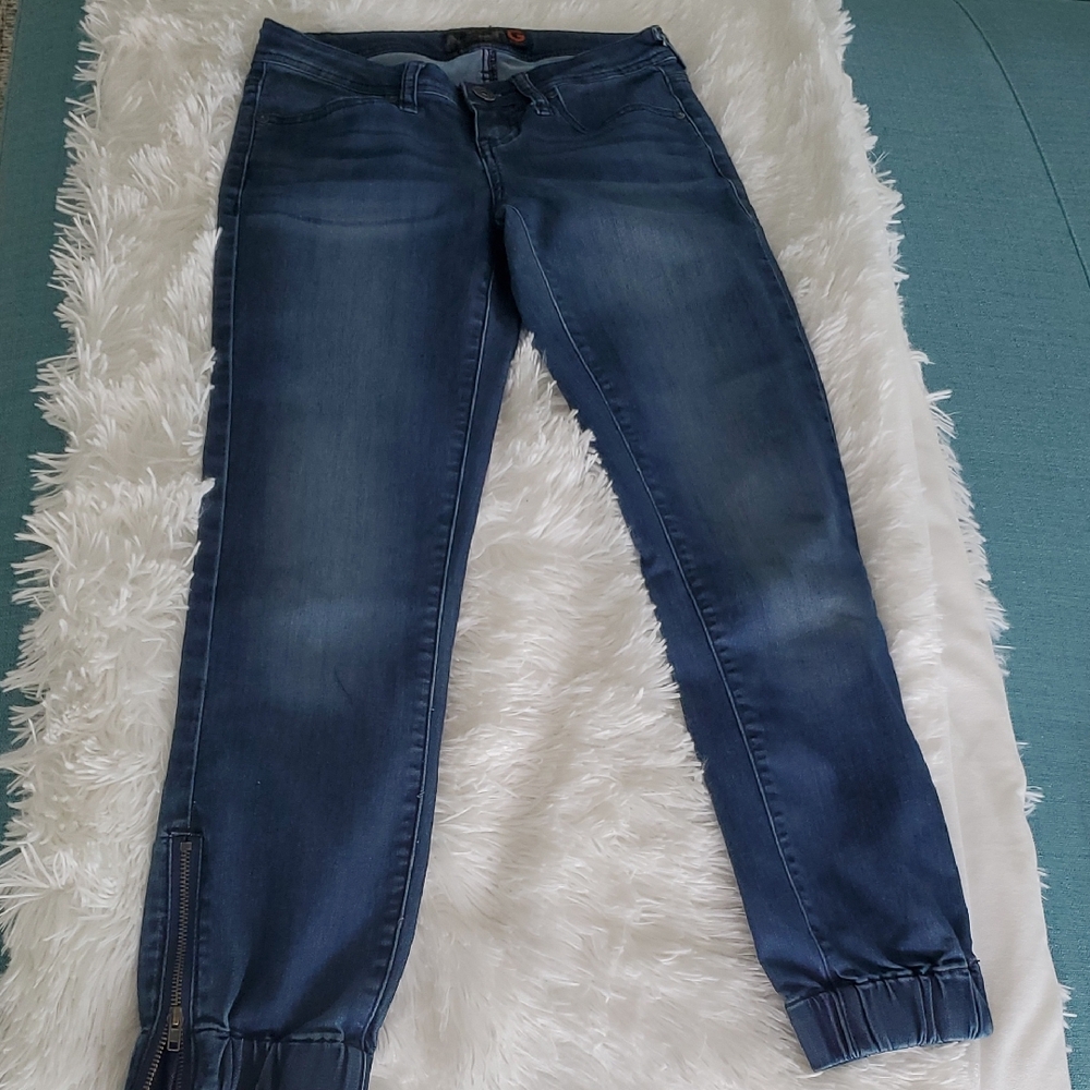 G by Guess Dark Blue Ankle Jeans With Zippers 24